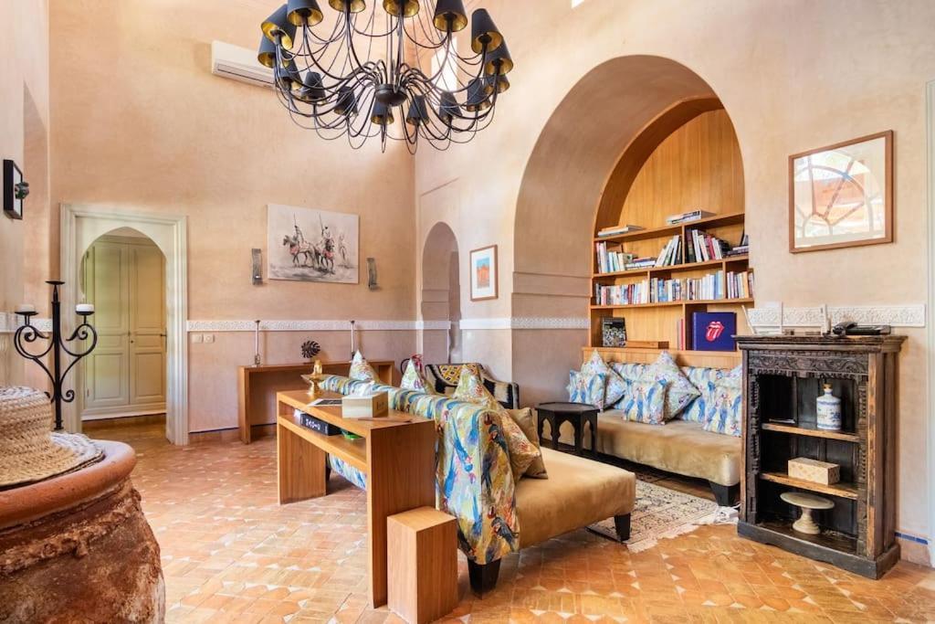 Villa Pauline With Private Pool & Garden, Service And No Insight. Marrakesh