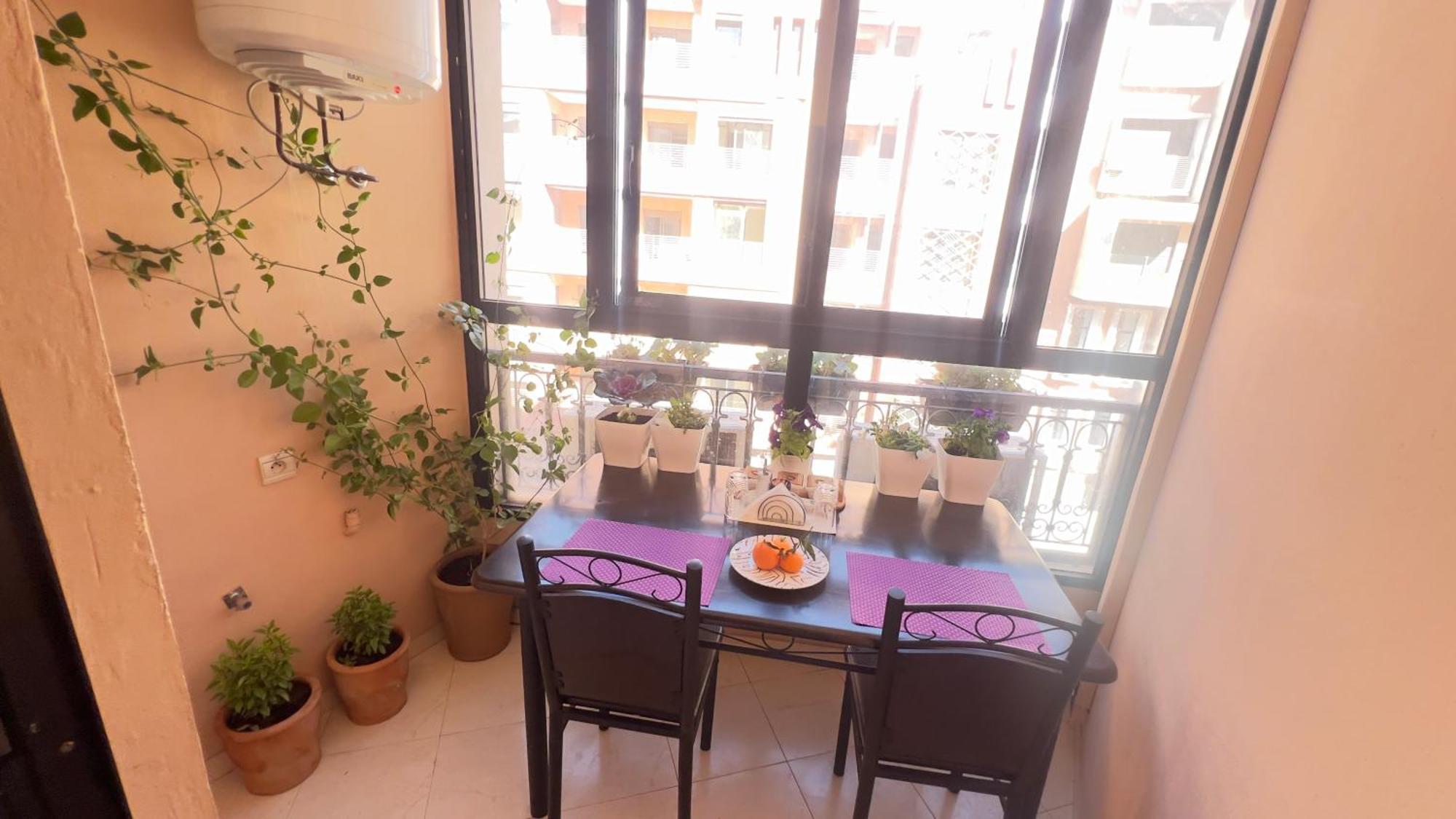 Magnifique Spacieux Confort Propre Familial 2 Salon Et Salle A Manger A 20mn A Pied De Place Jemaa El Fina 4 Piscines Dans Espace De Golf A 12 Mn En Voitures L Entree Est Gratuit Pour La Clientele Ouvert Entre 10h Et 20h Appartement *