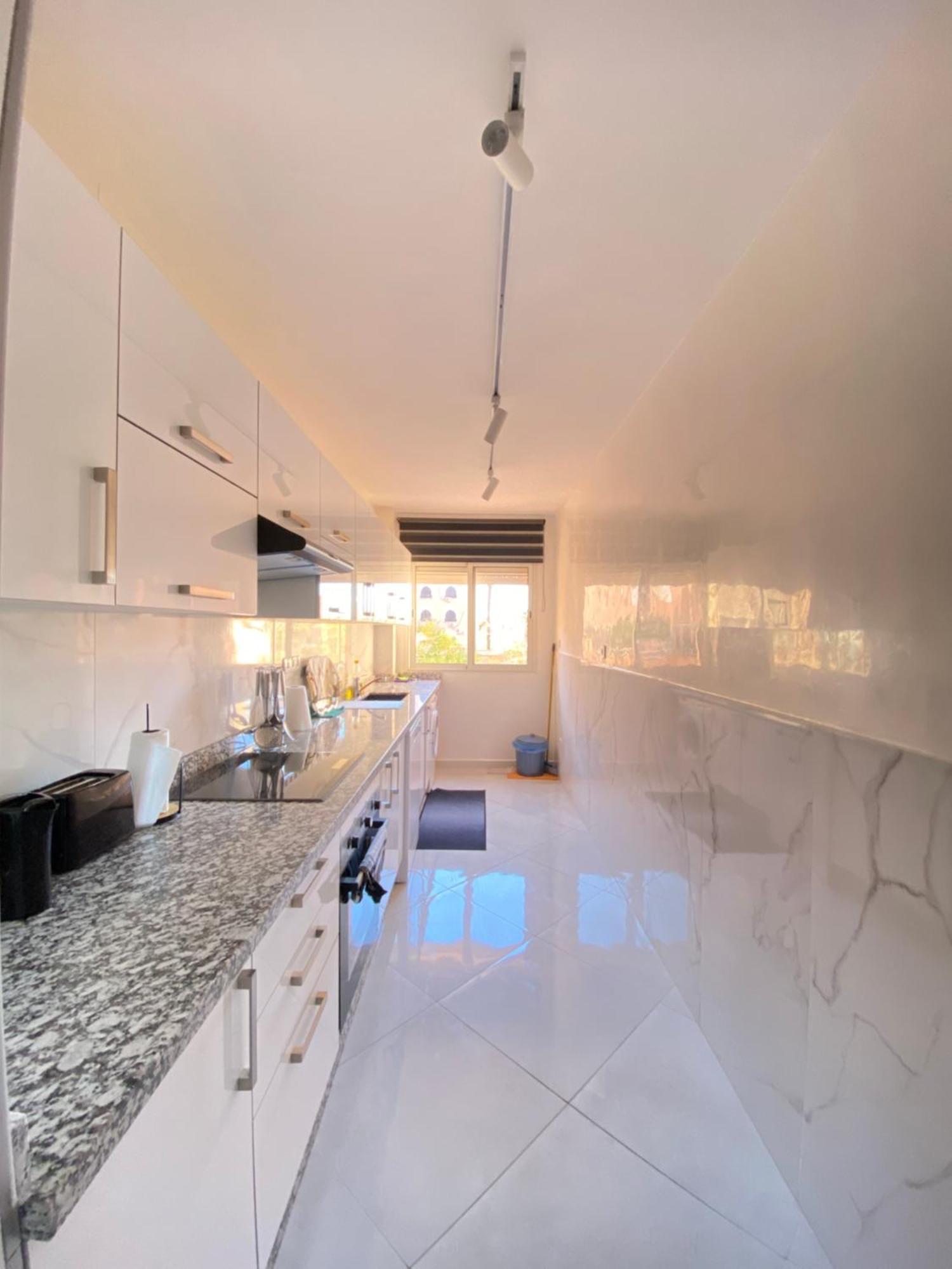 Apartment Superbe Appart Au Coeur De Gueliz, Families Only *