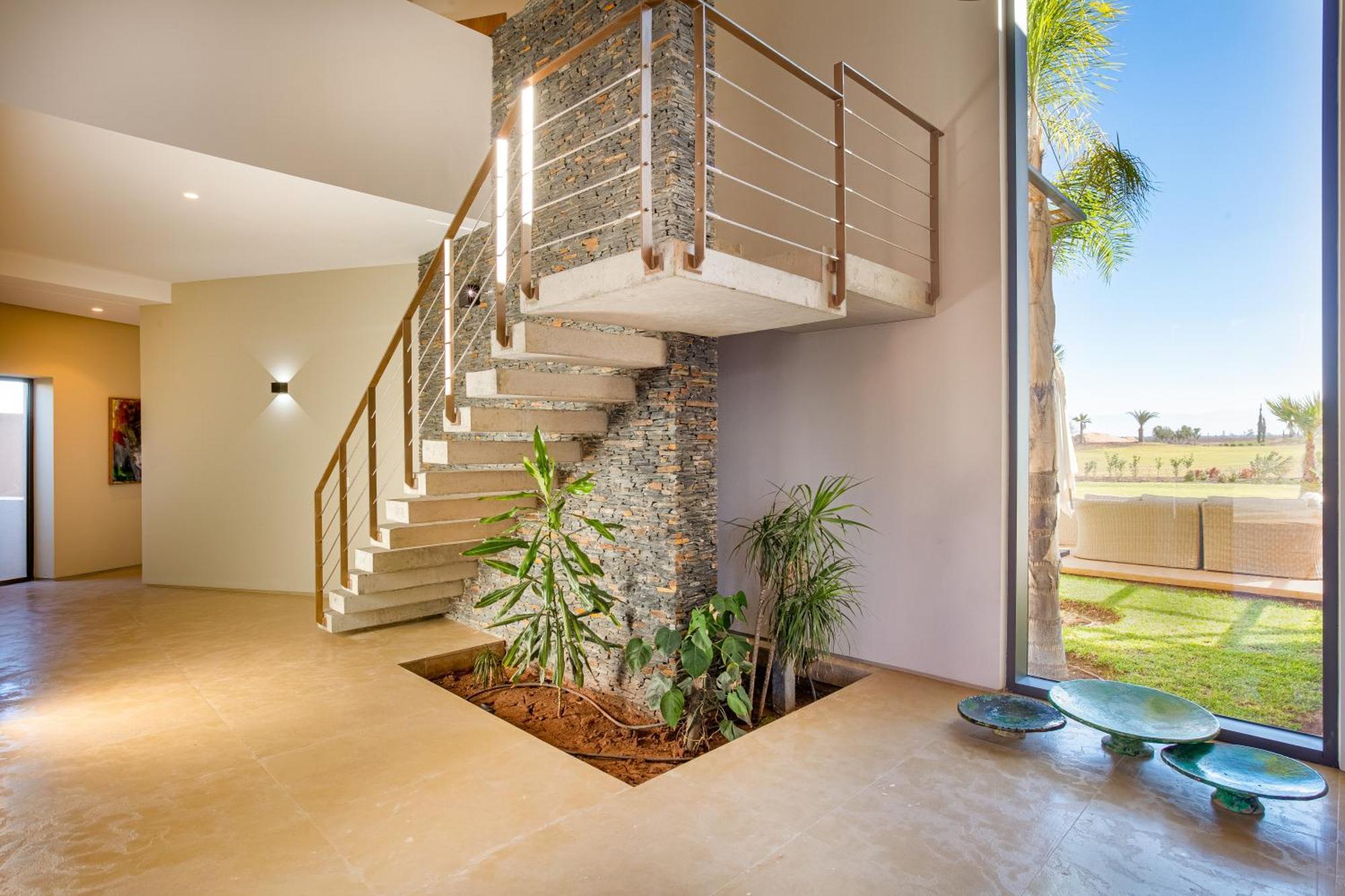 Amelkis, Luxe Front Golf Villa