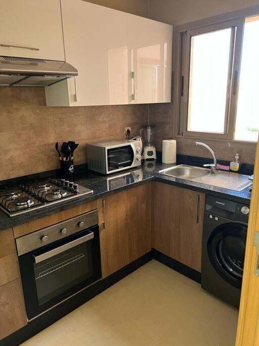 Beautiful In Golf Marrakech Apartment *