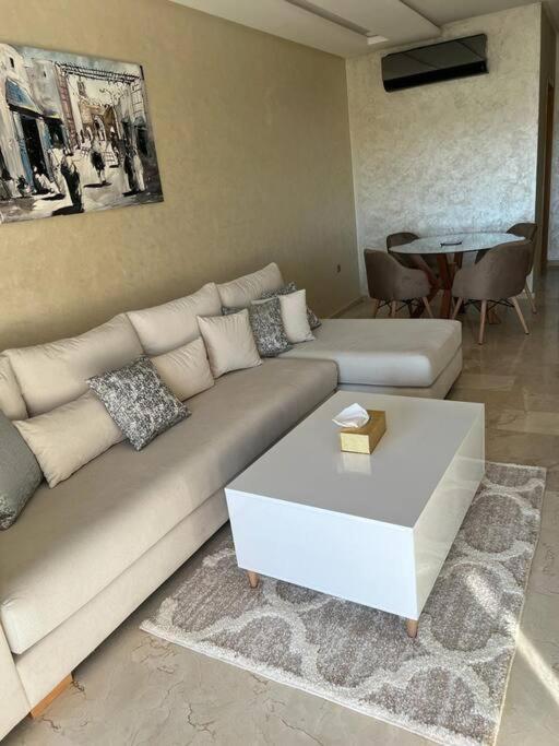 Beautiful In Golf Marrakech Apartment