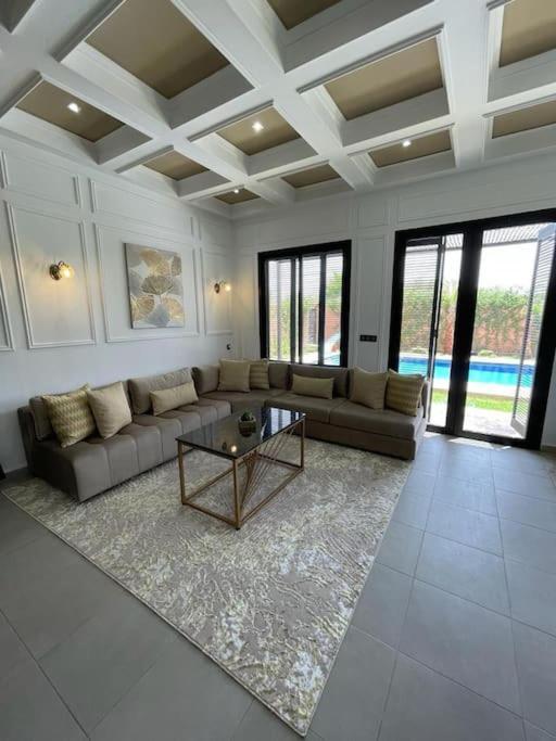 Villa Amele,calme,ensoleille,piscine,salle De Jeux