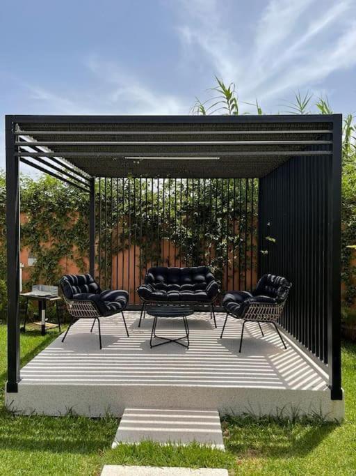 Villa Amele,calme,ensoleille,piscine,salle De Jeux *
