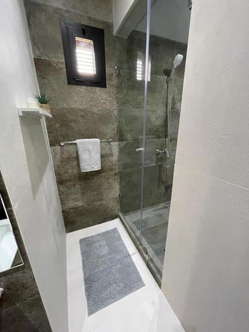 Amele,calme,ensoleille,piscine,salle De Jeux