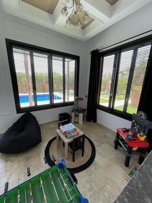 Amele,calme,ensoleille,piscine,salle De Jeux * Marrakesh