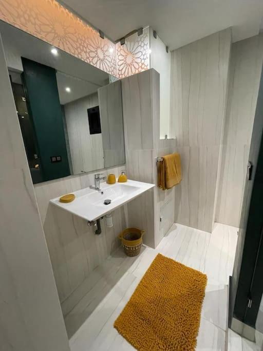 Amele,calme,ensoleille,piscine,salle De Jeux Villa *