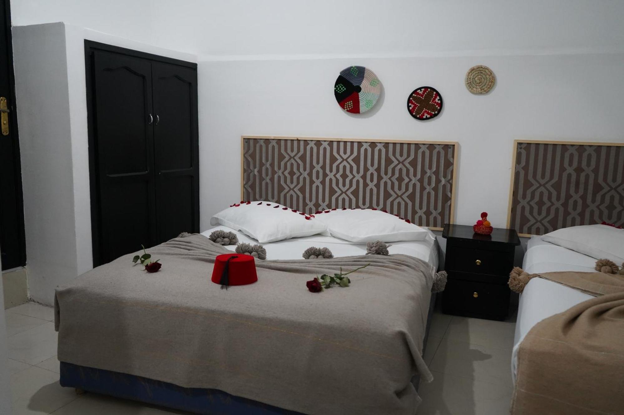 Bed & Breakfast El Kennaria 3*