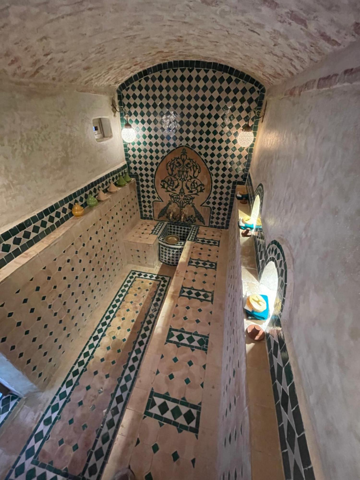 La Calèche 3*