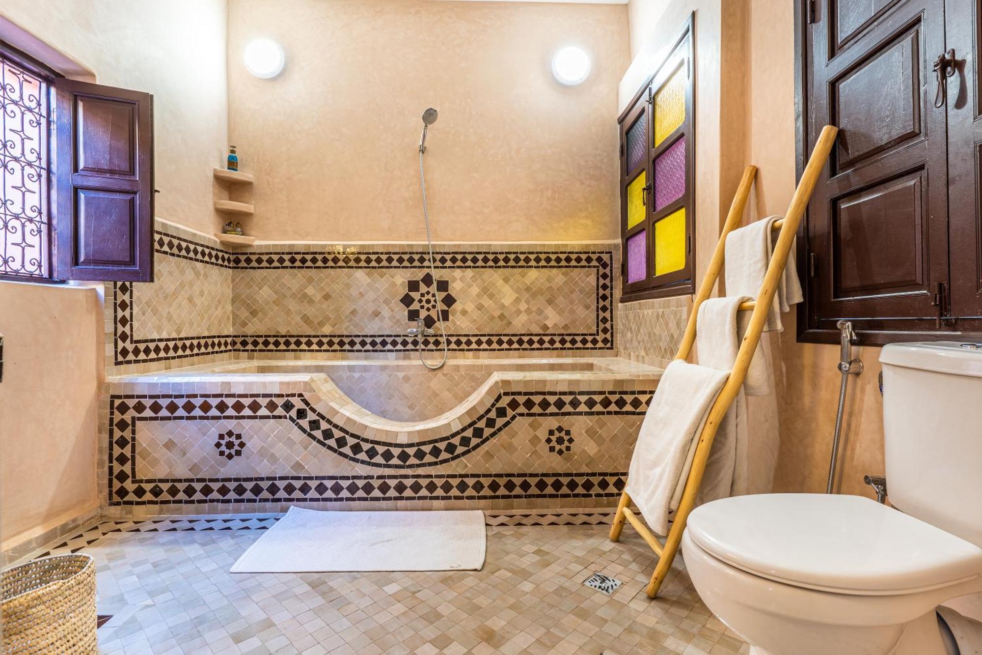 Jolie Riad