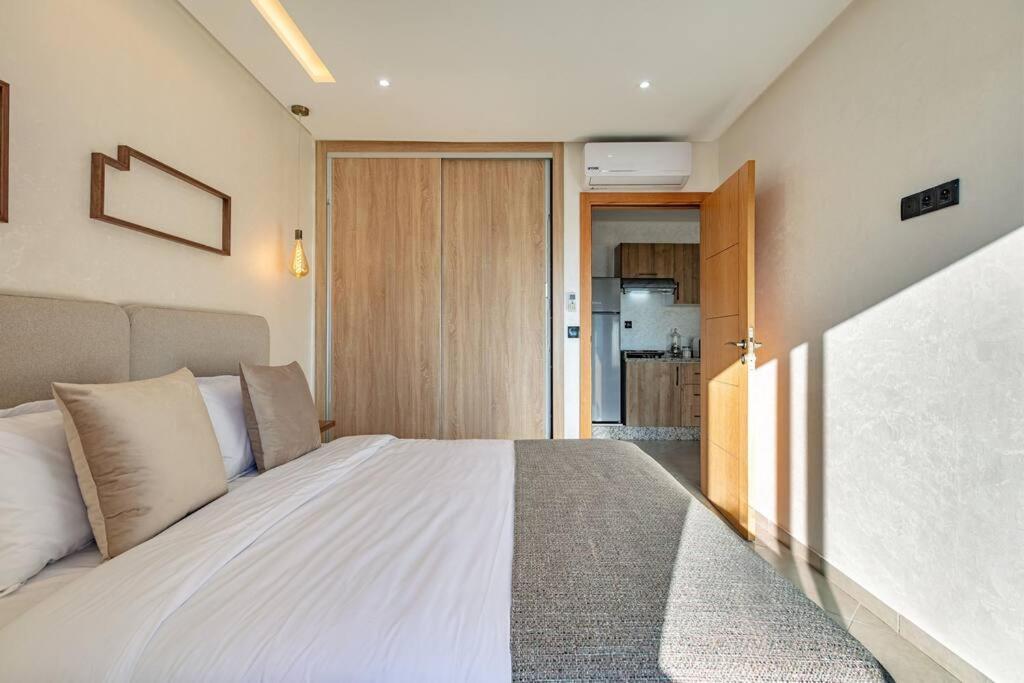 Ra 14 By Majestic Appartement