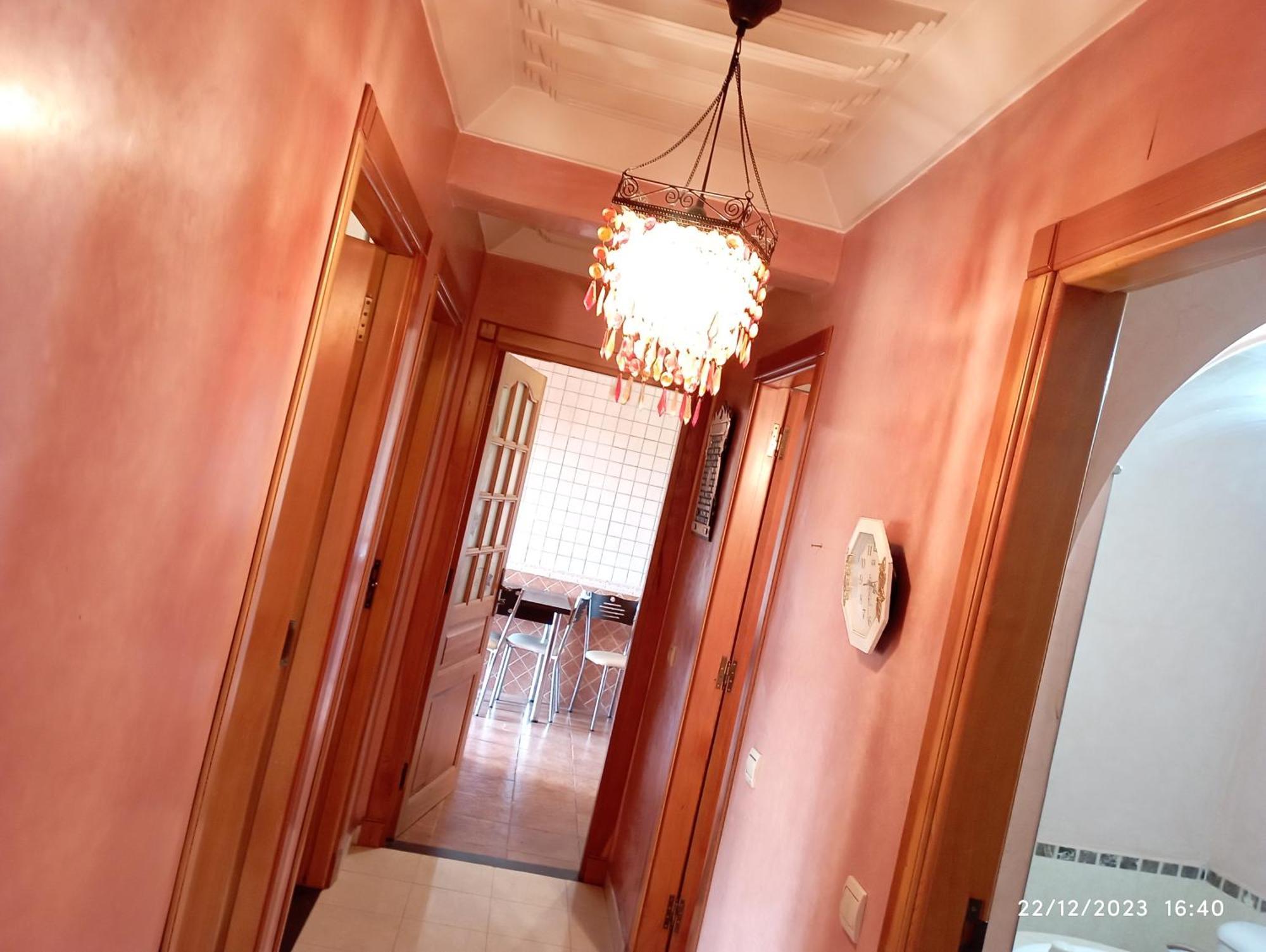 Appartement بجليز