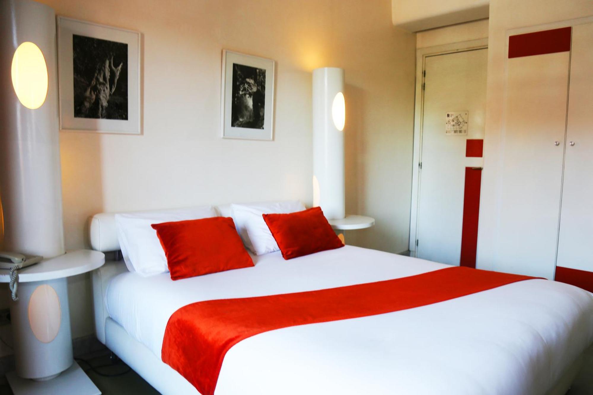 Sky Boutique Ennahda Rennaissance Hotel
