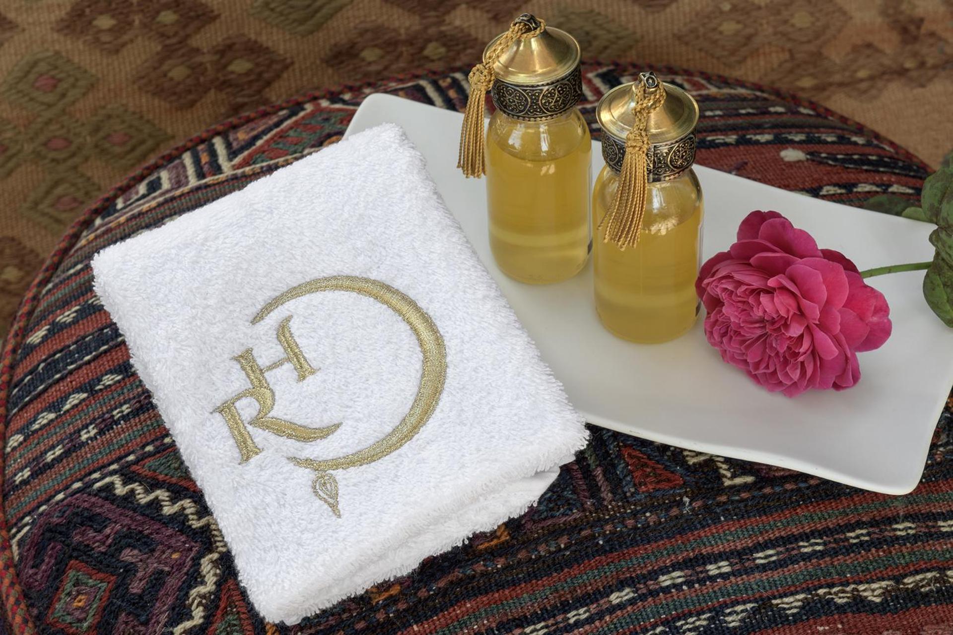 Hayati Riad