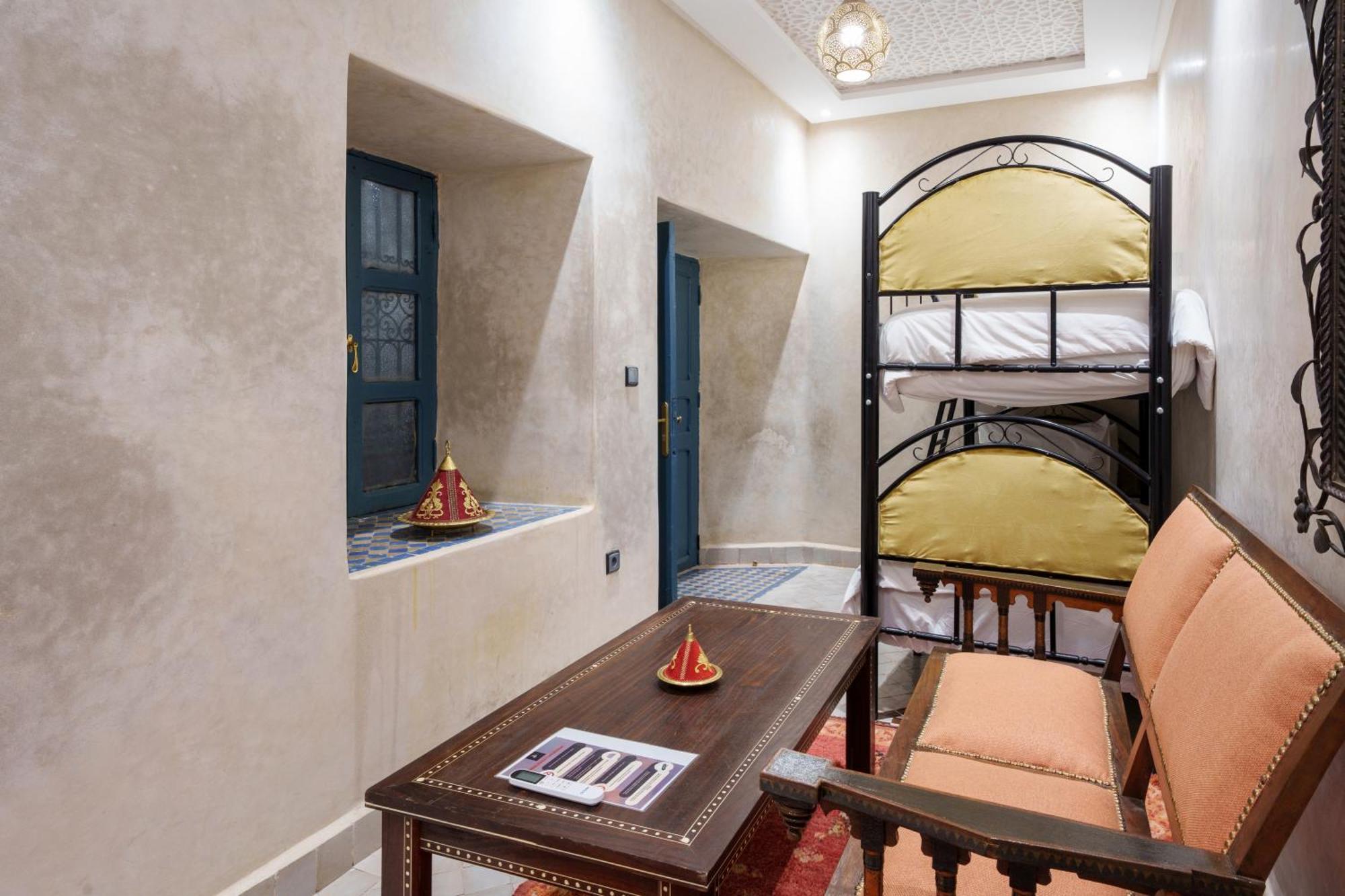 Azalia Riad 3*