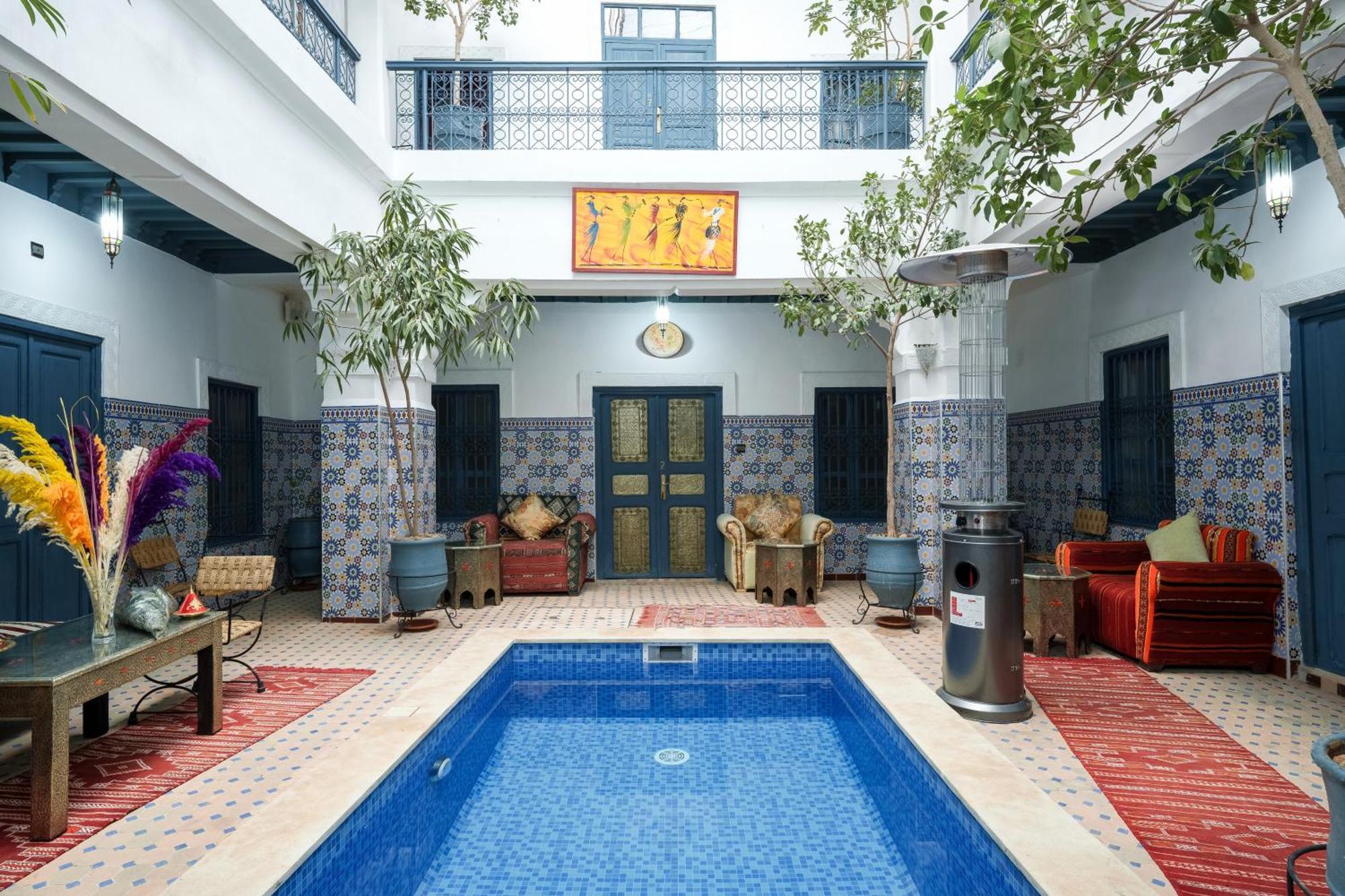 Azalia Riad 3*