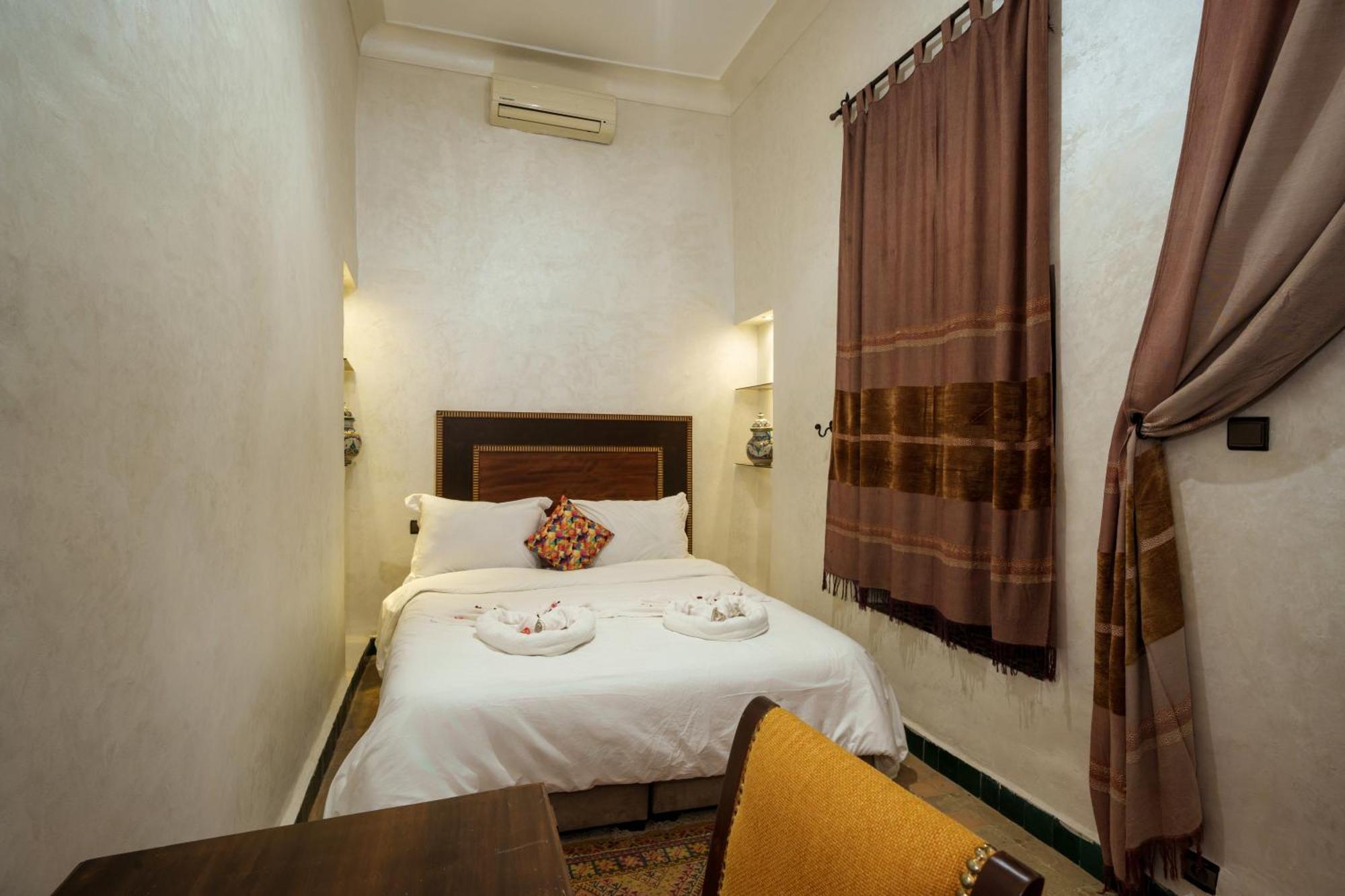 Riad Azalia