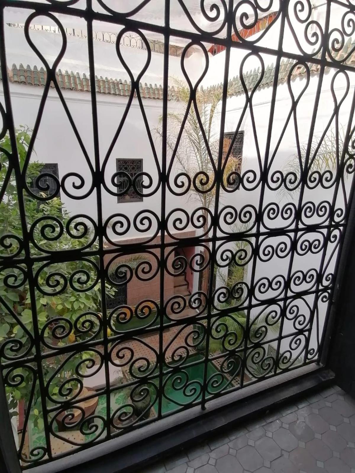 Guest house Ayada