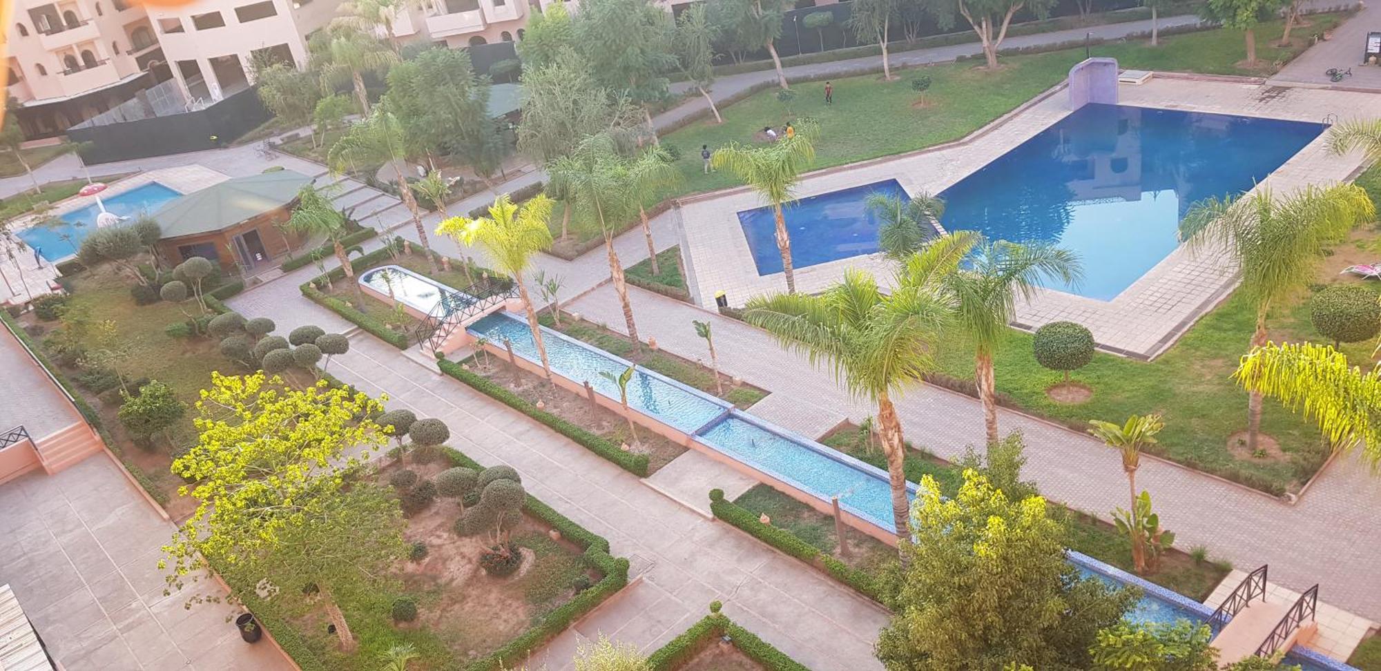 Un Moderne Chic Vue Sur Piscine Apartment Marrakesch
