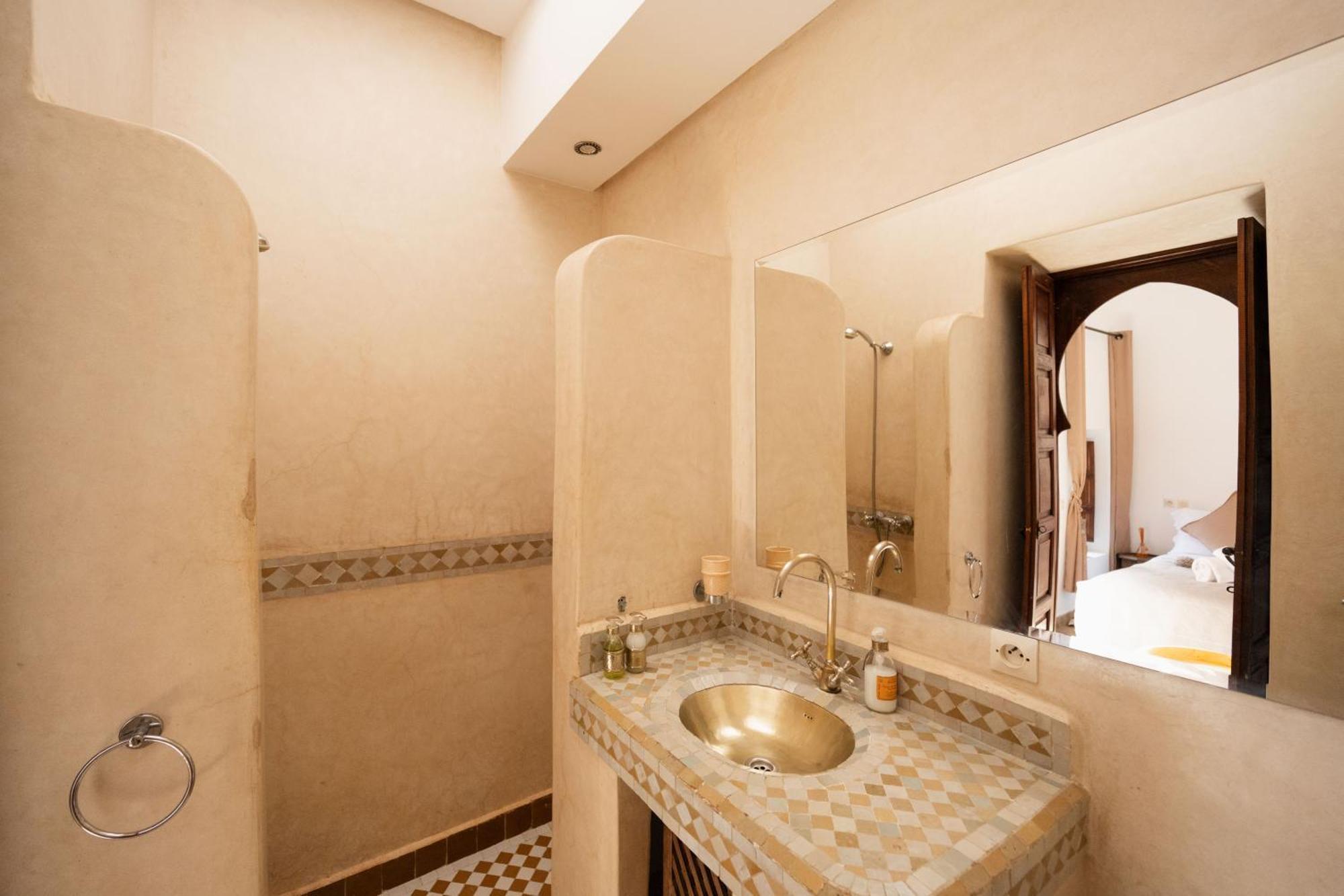 Riad Of The Moon