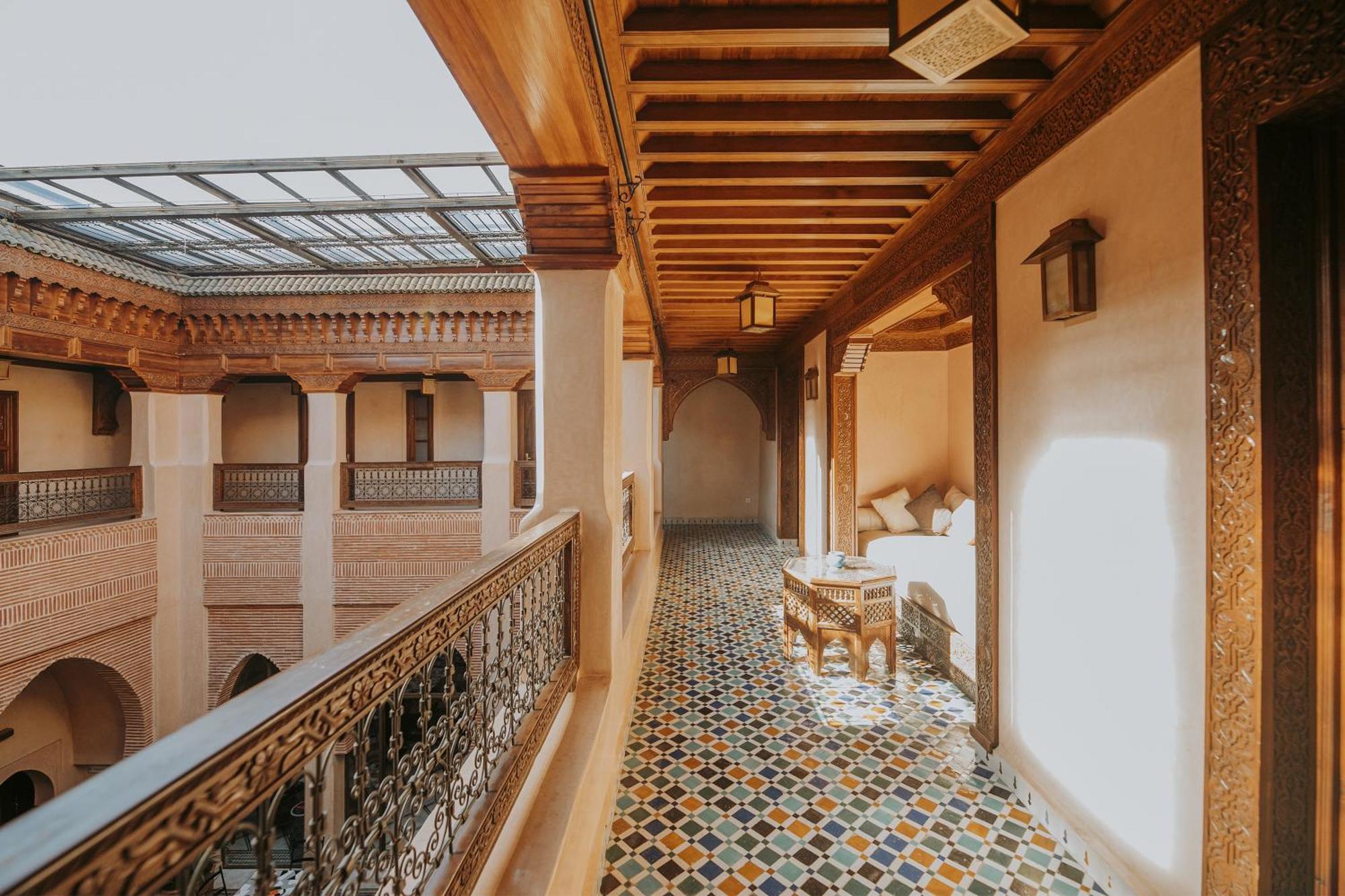 Le Perroquet Bleu & Riad