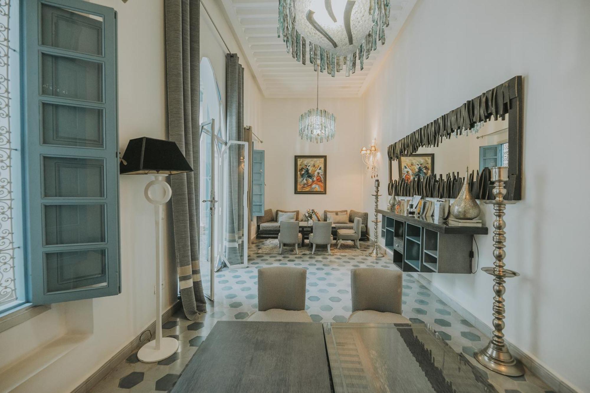 Riad Le Perroquet Bleu & 3*