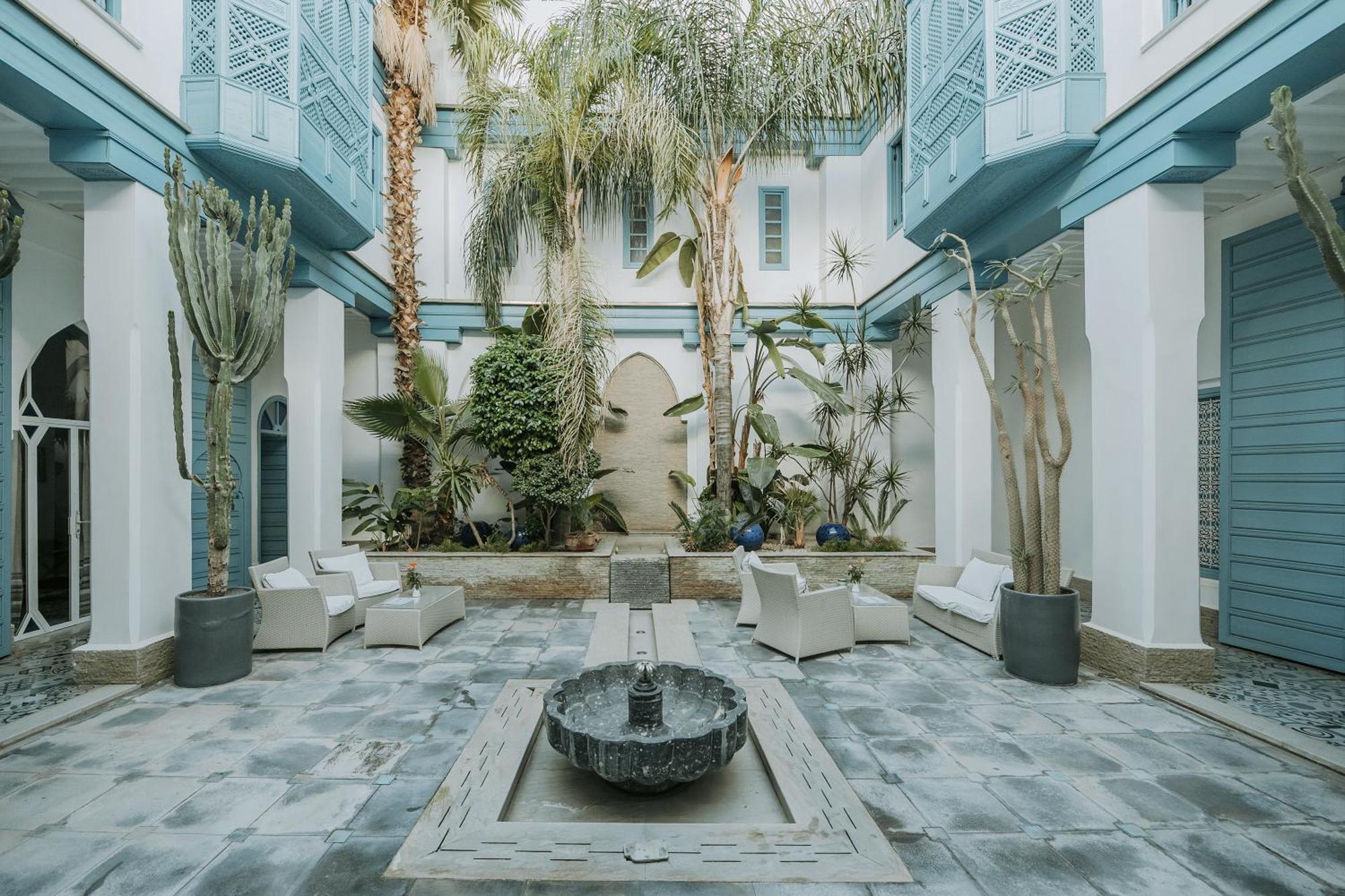 Le Perroquet Bleu & Riad 3*