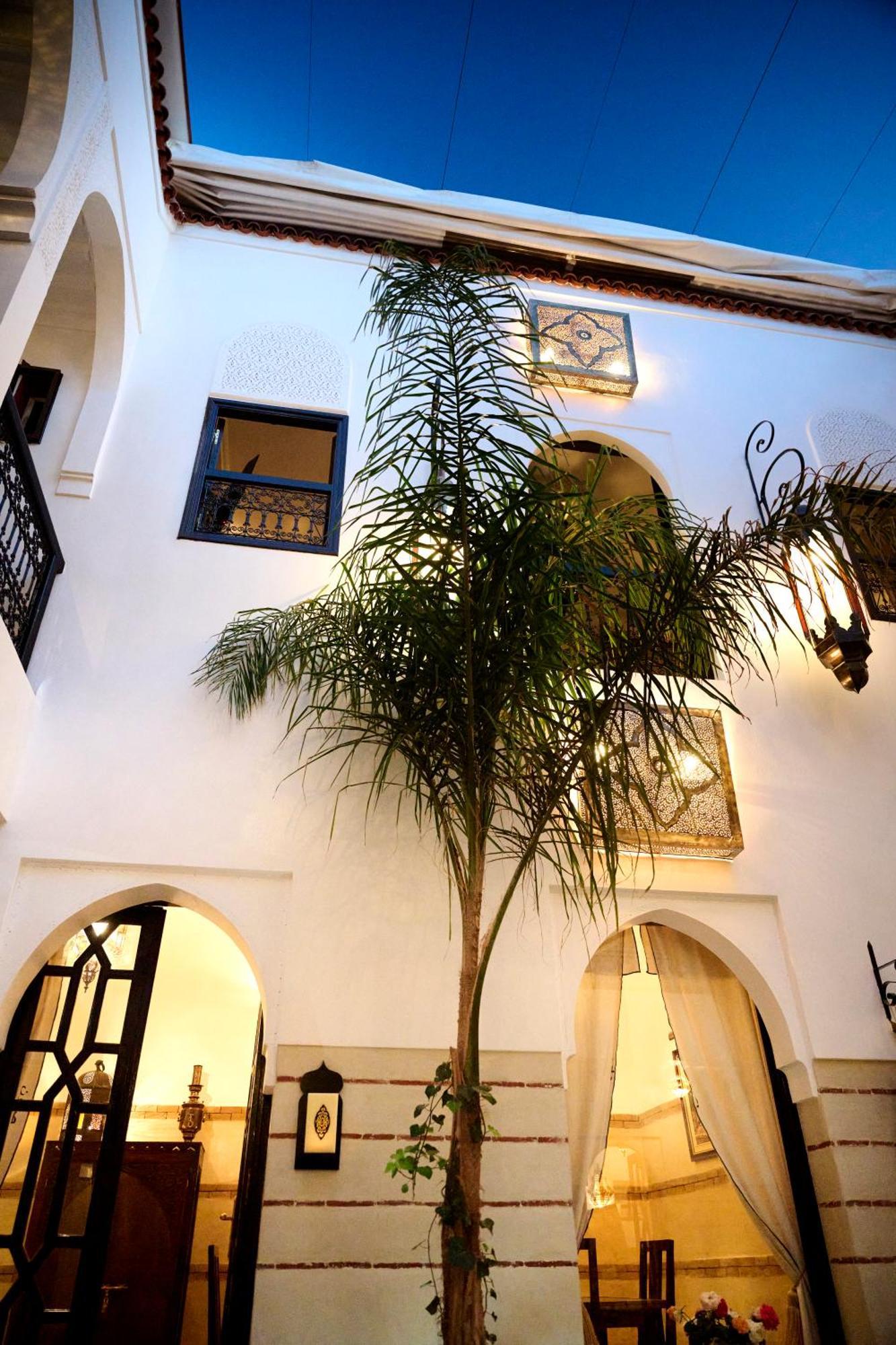 Riad Dar Amanza En Exclusivite Avec 4 Au Coeur De La Medina Marrakesh