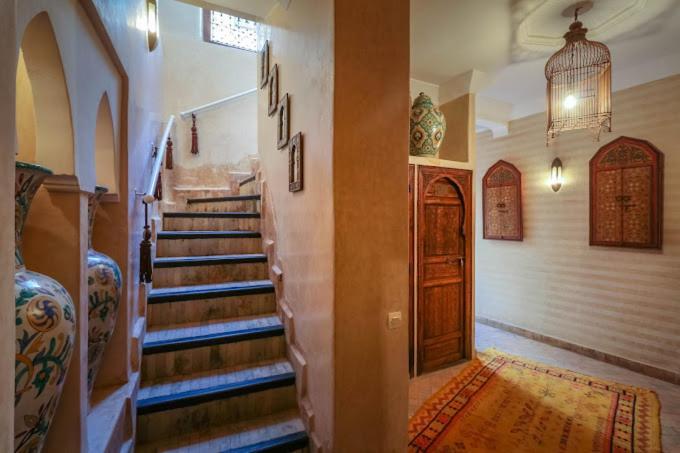 Jaune Safran Entire House