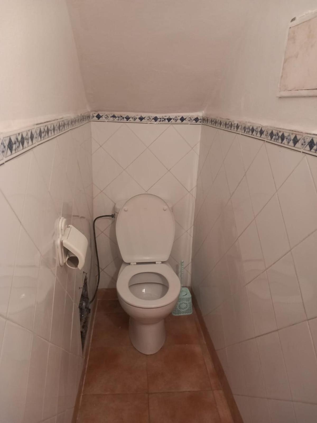 Jad Ziad Hostal