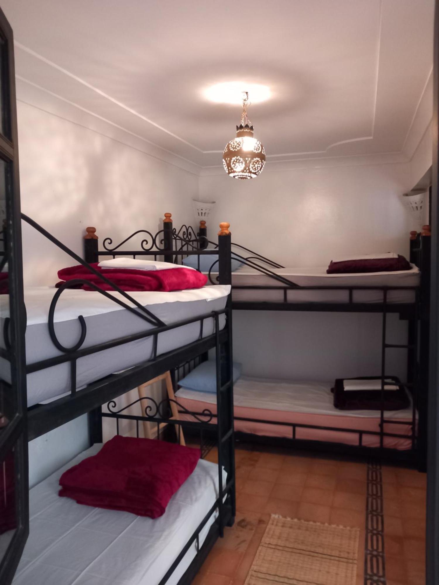 Hostal Jad Ziad *