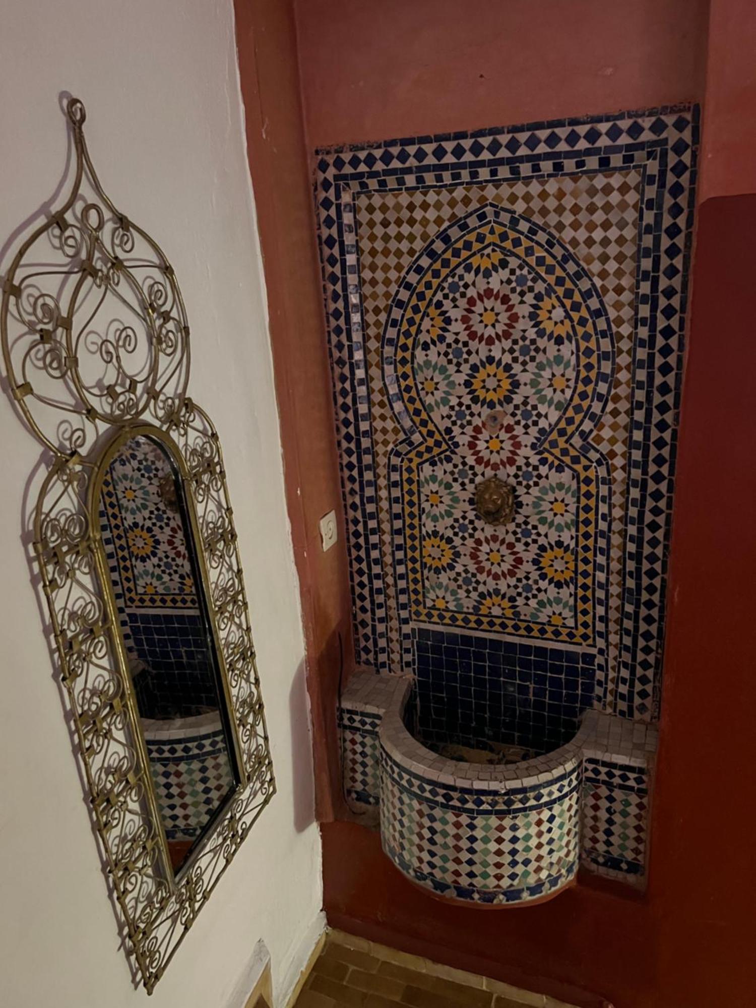 N10 Riad