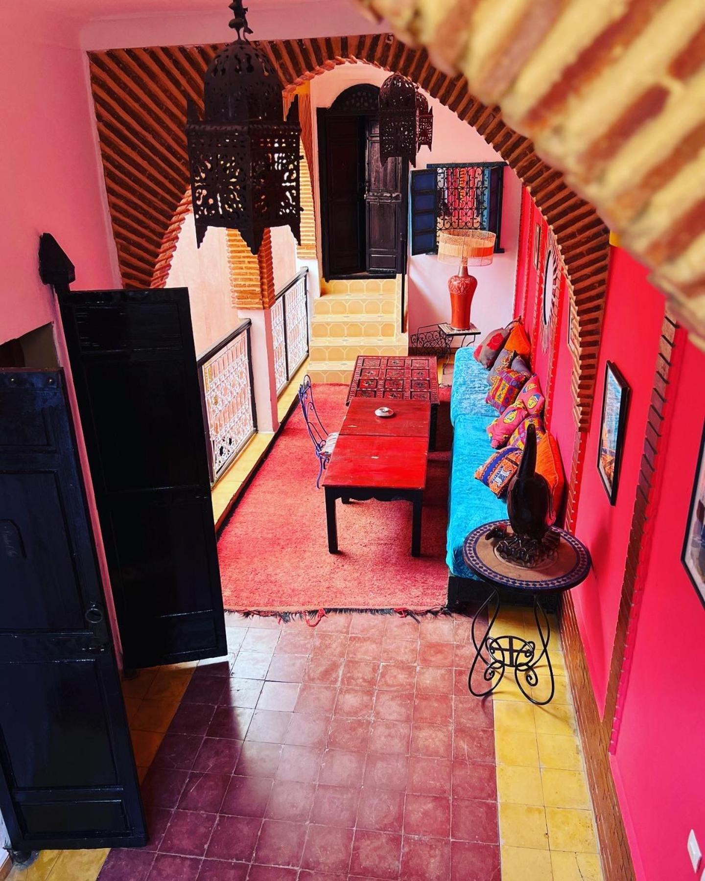 N10 Riad