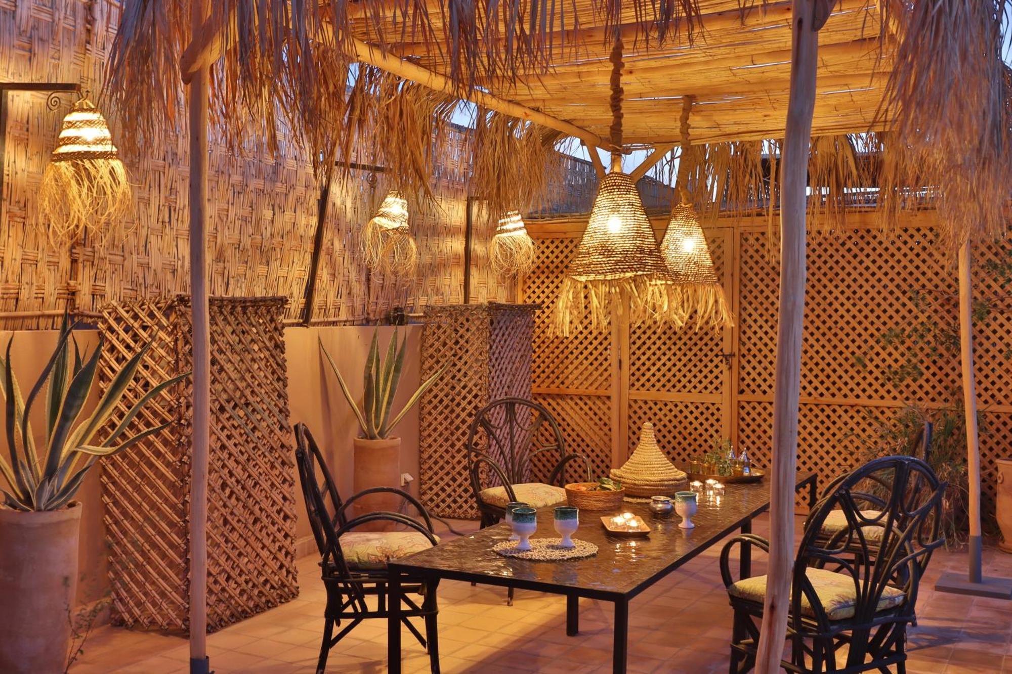 Naanaa Riad *