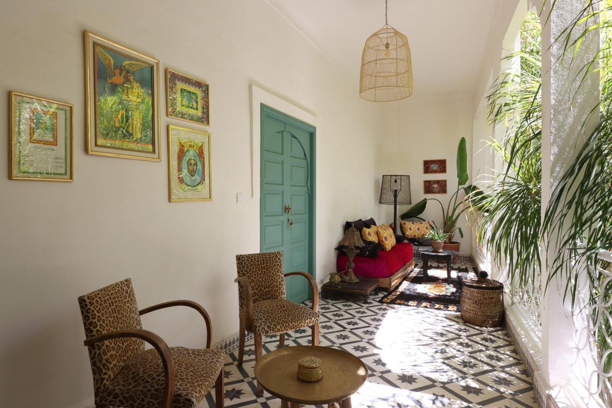 Riad Naanaa *