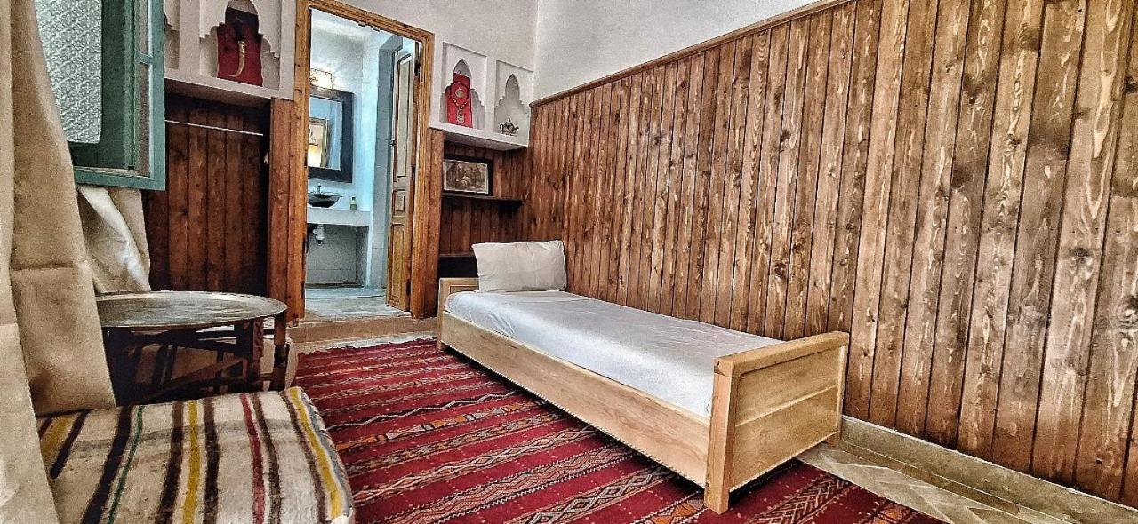 111 & Guest house 2*