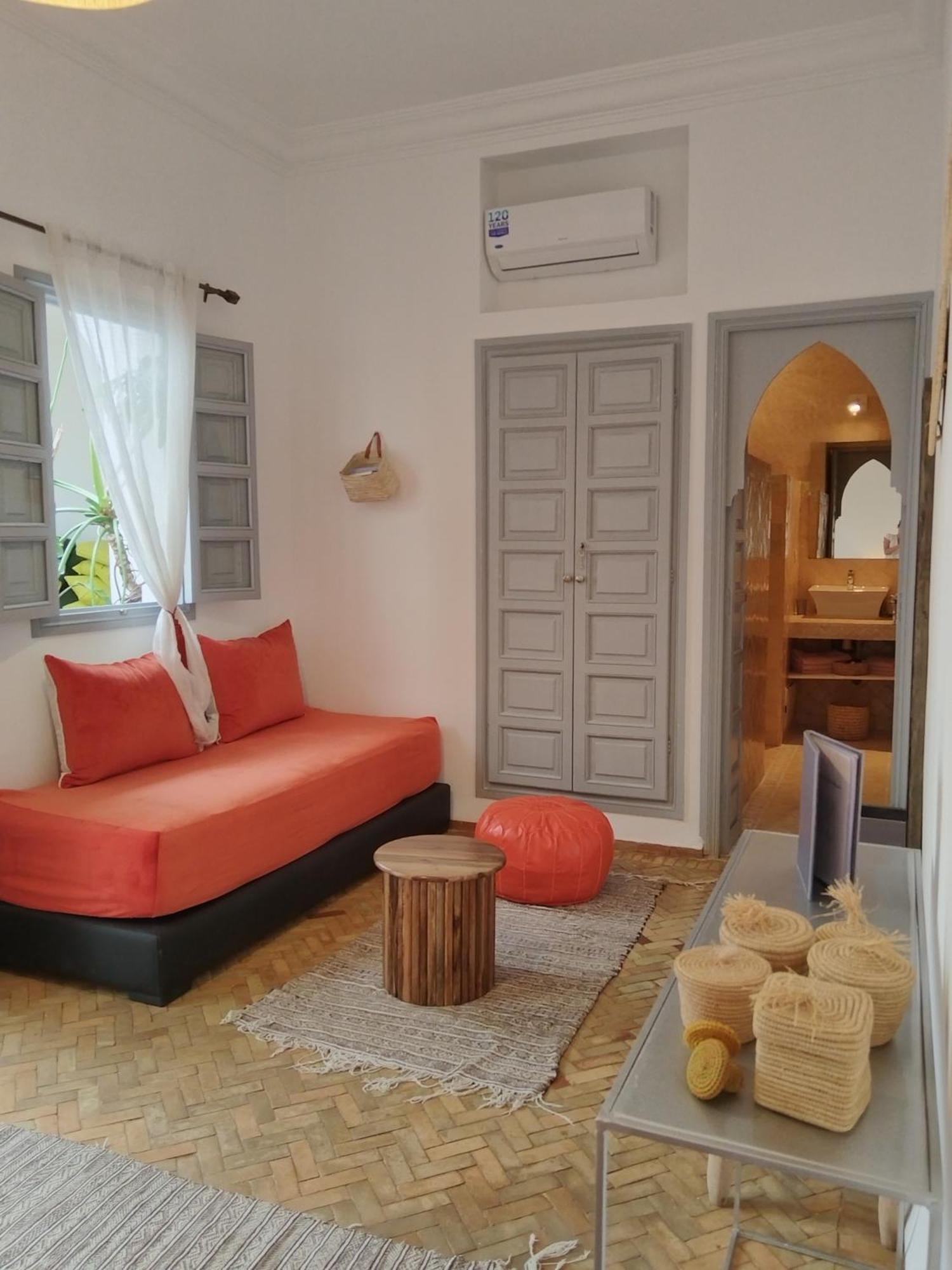 L'arganier Riad 2*