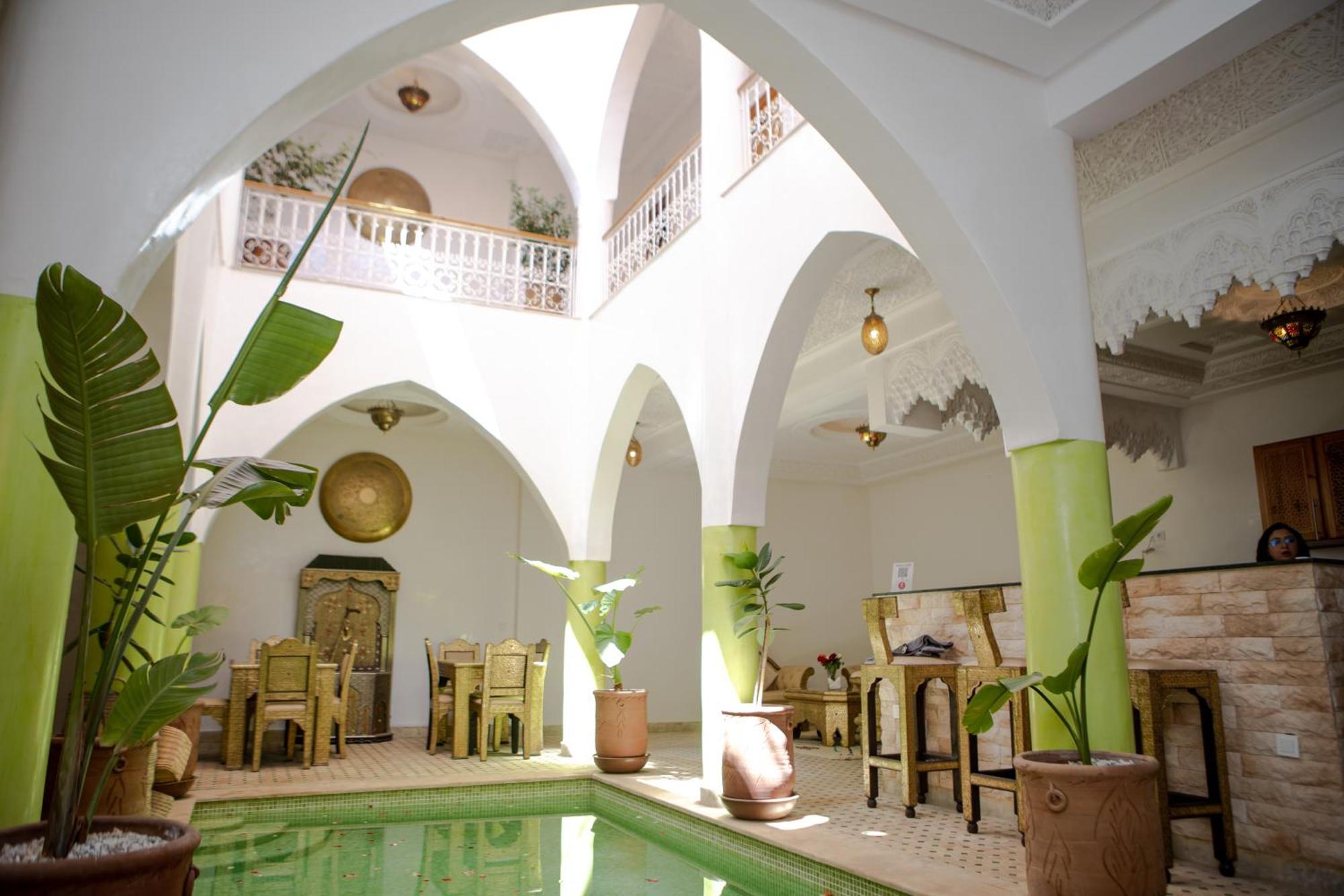 Petite Rose Marrakesh