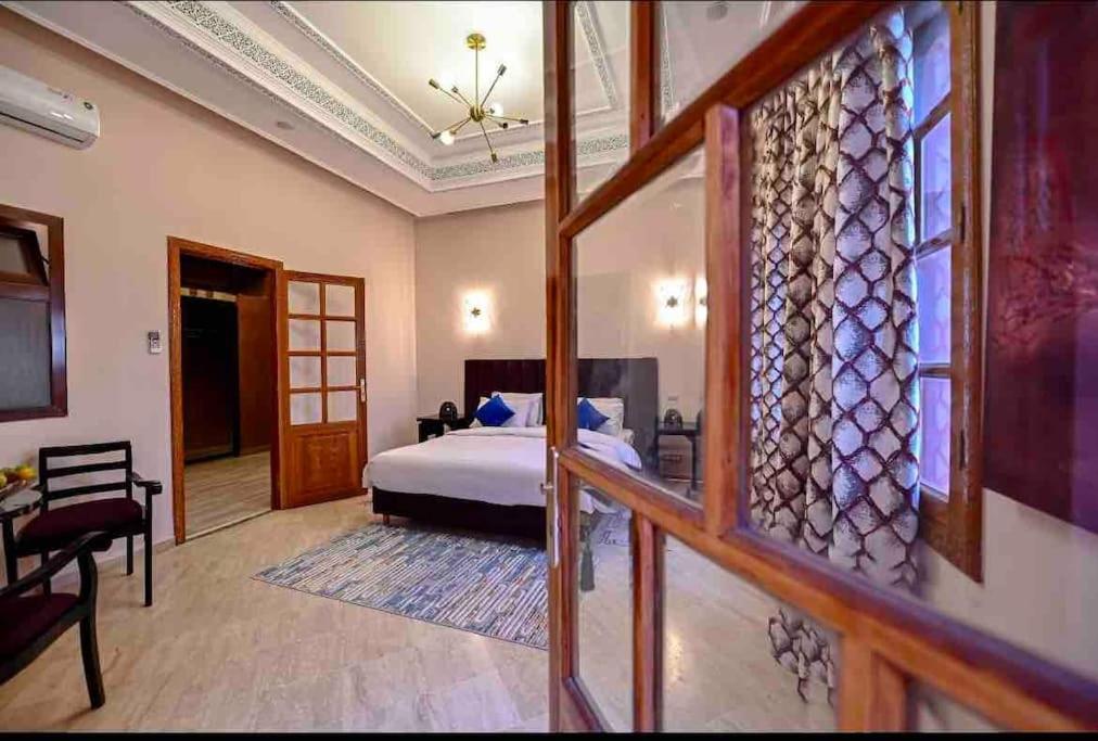 Palais Azale Villa