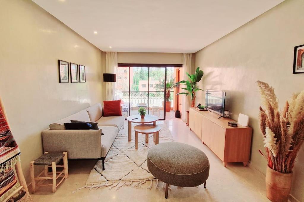 Raffine Idealement Situe Avec Piscine * Marrakesh