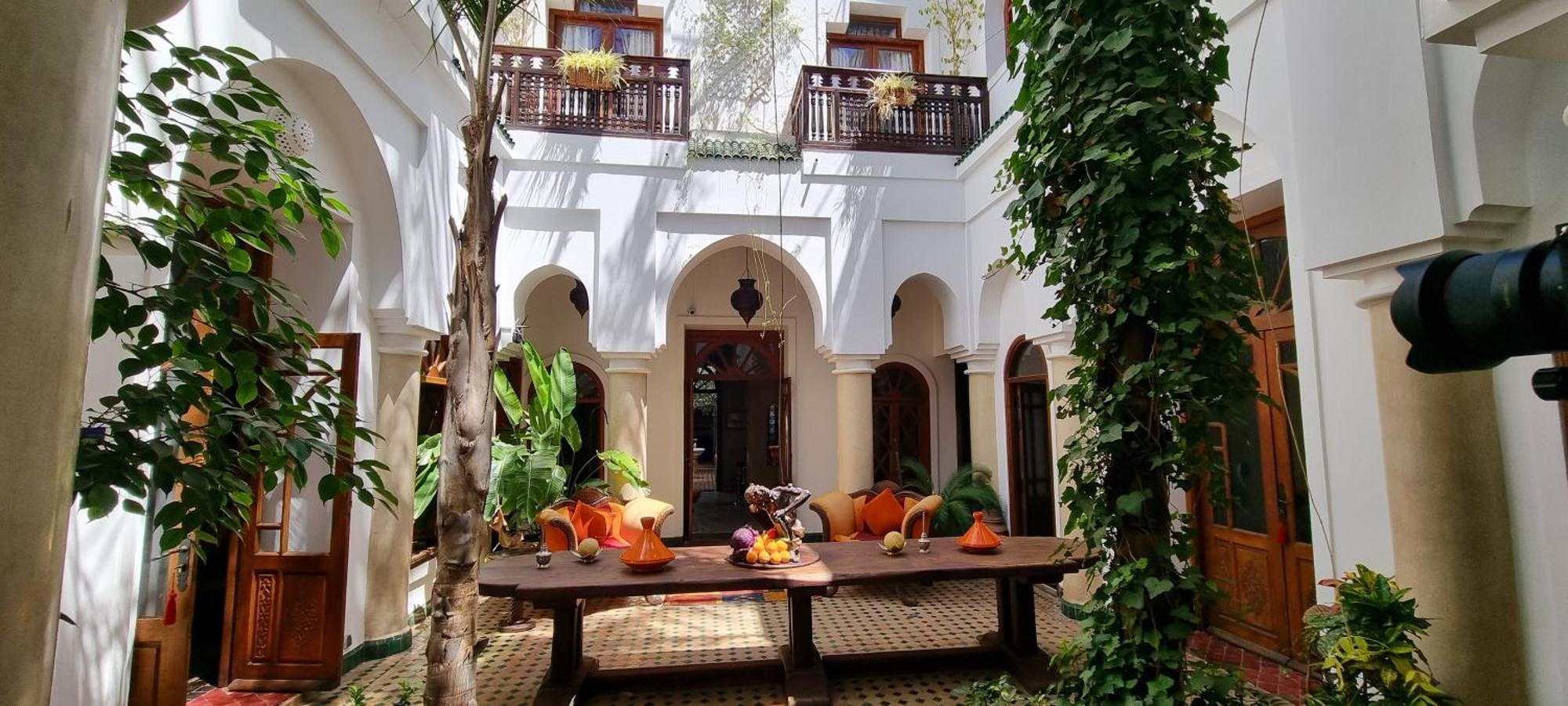 Riad Ayadina & 5*