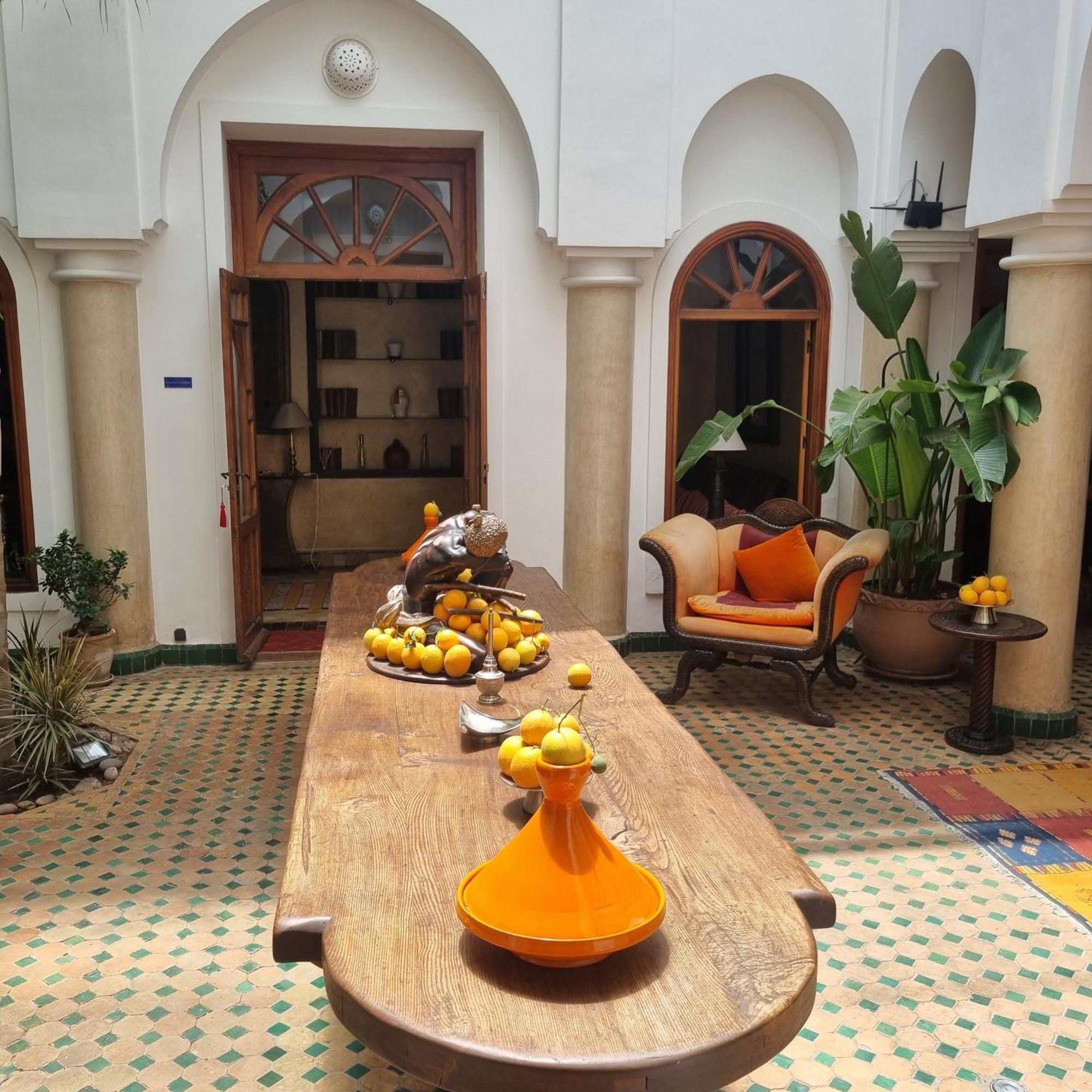 Riad Ayadina & 5*