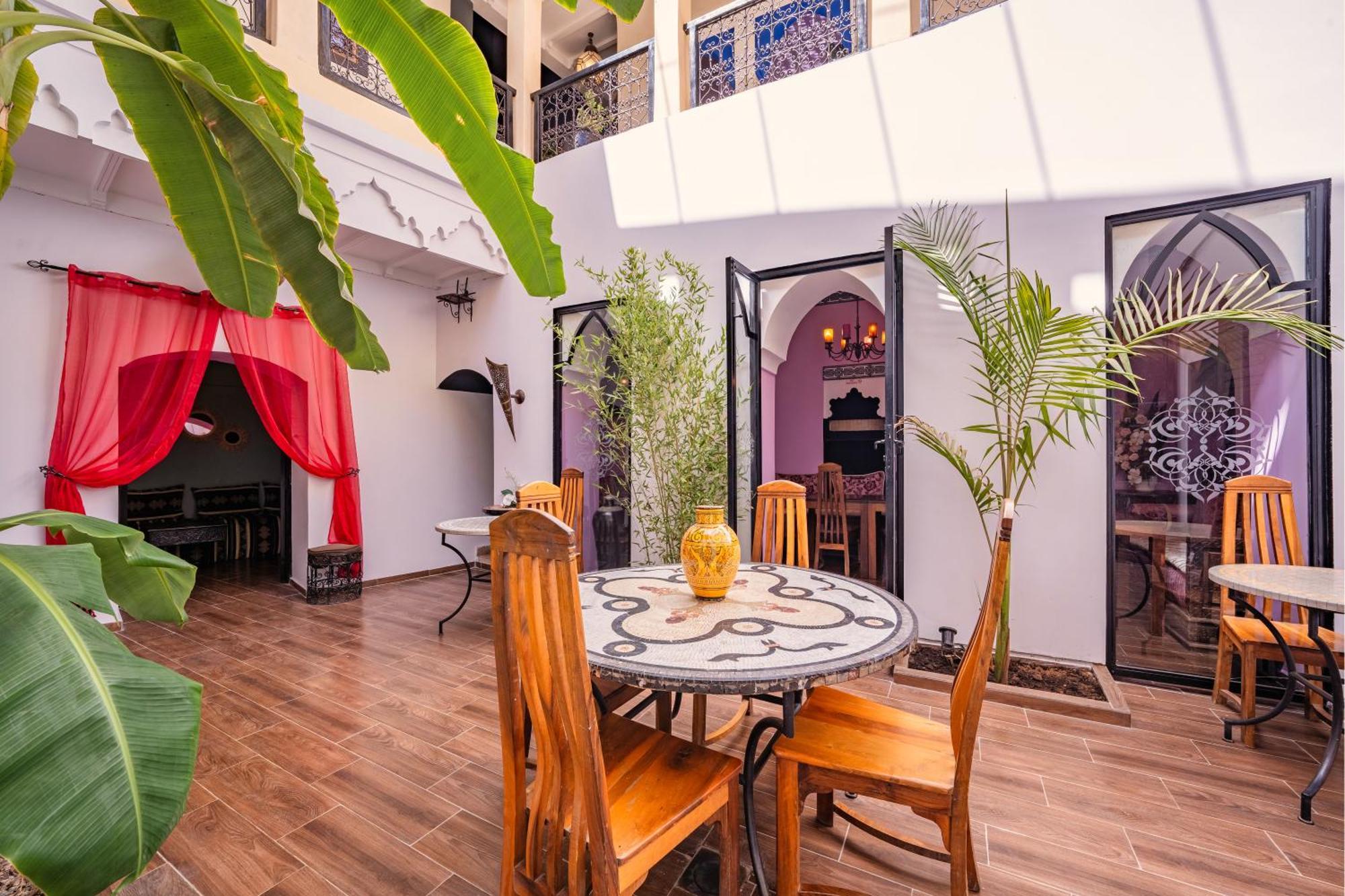 Riad Sidi Mimoune & 3*