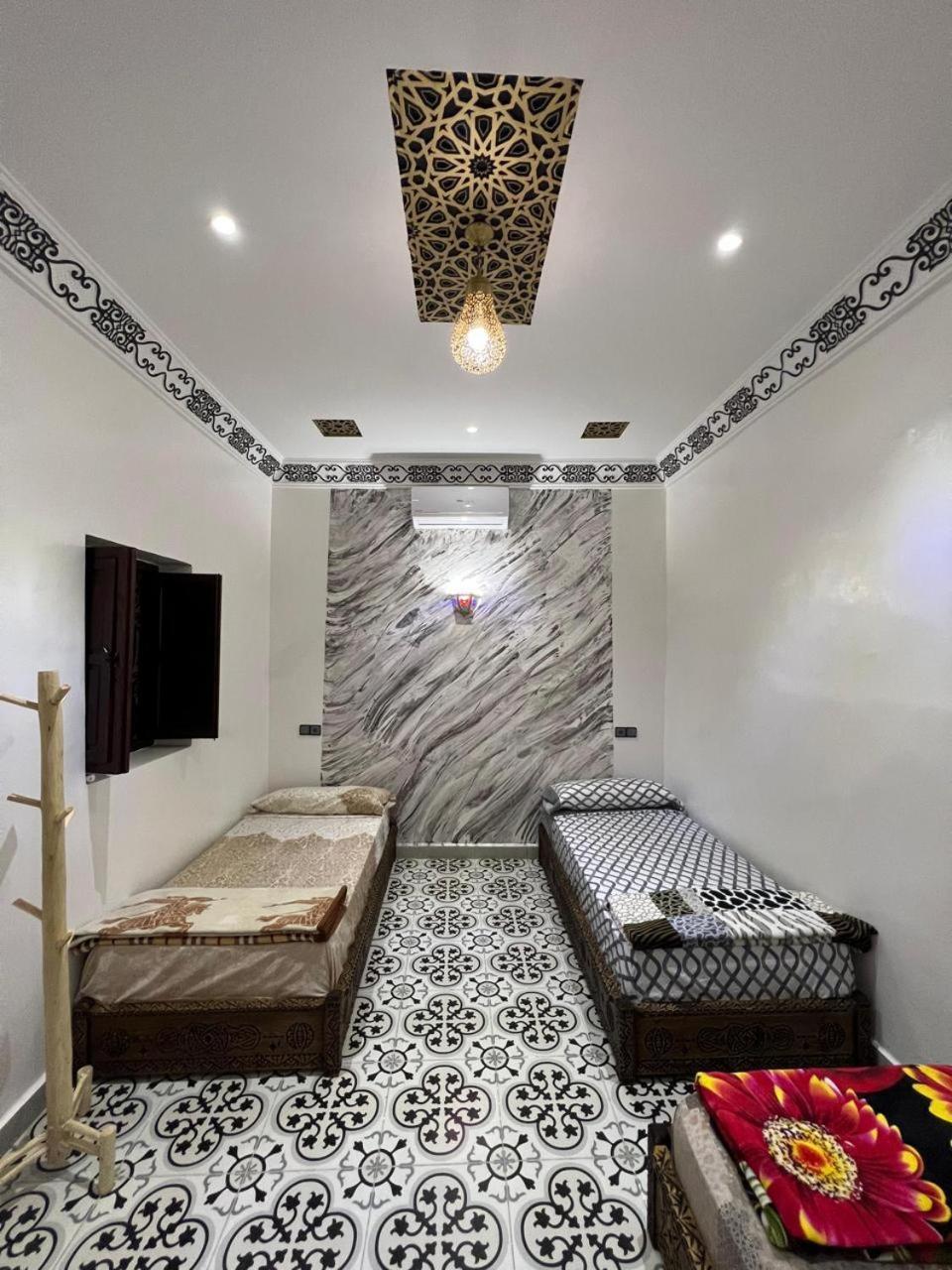 For Marrakech (adults Only)