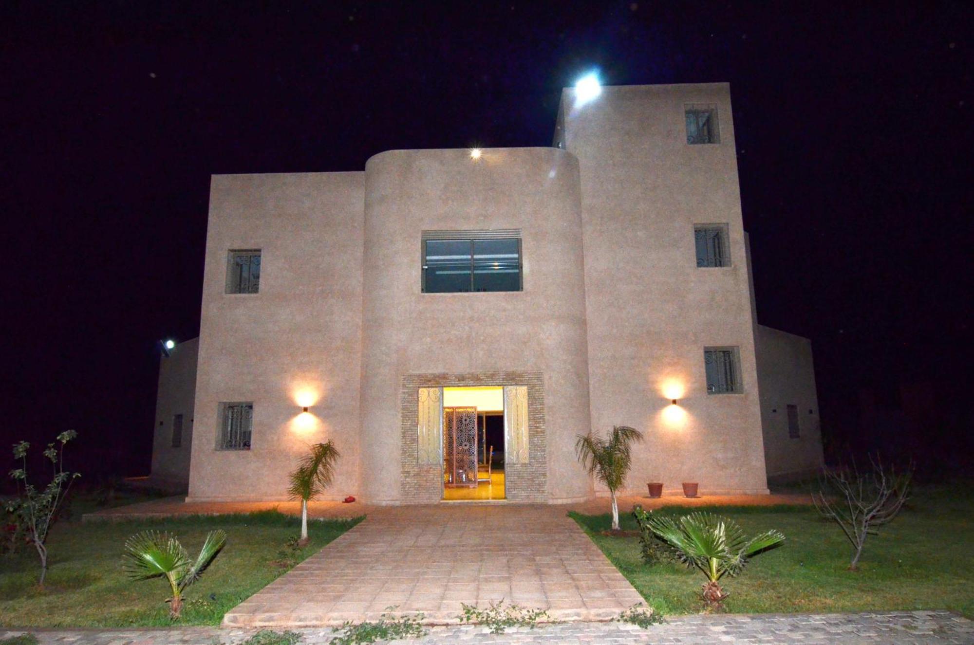 Arroumane Villa *