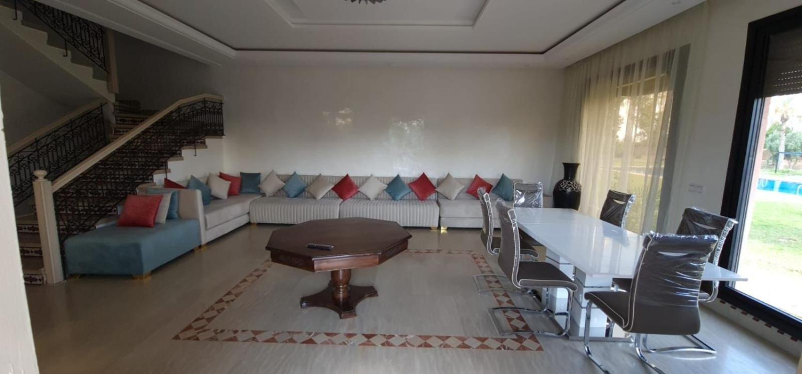 Villa Entire Luxury In *