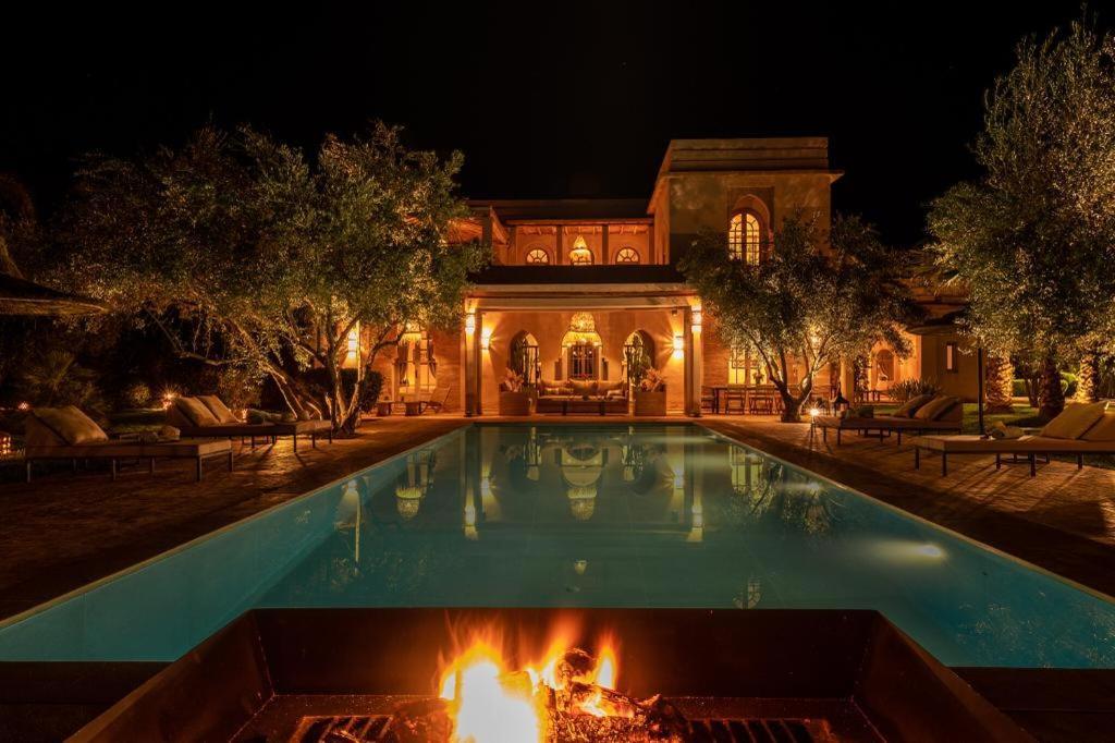 Dar Anbar Villa