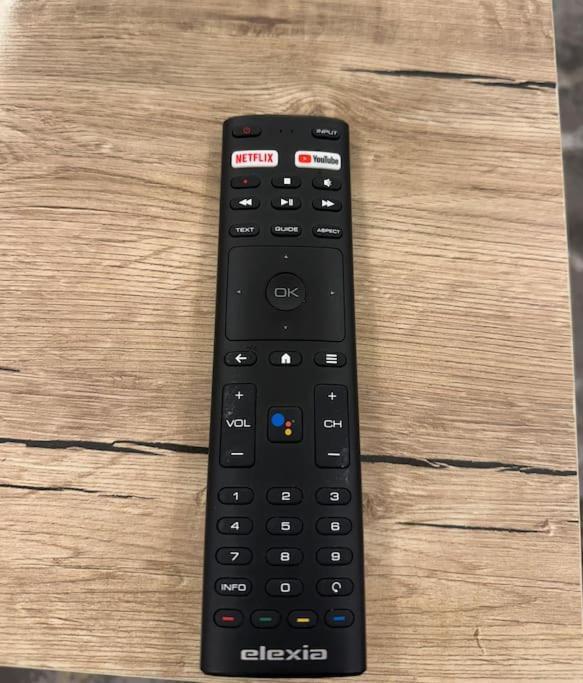 Brand New Modern 2 Bedroom With Swimming Pool, Netflix & Iptv Apartment *