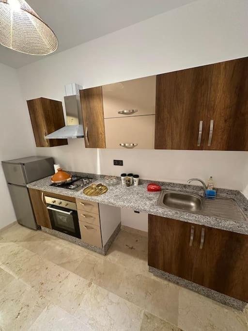 Brand New Modern 2 Bedroom With Swimming Pool, Netflix & Iptv * Marrakesch
