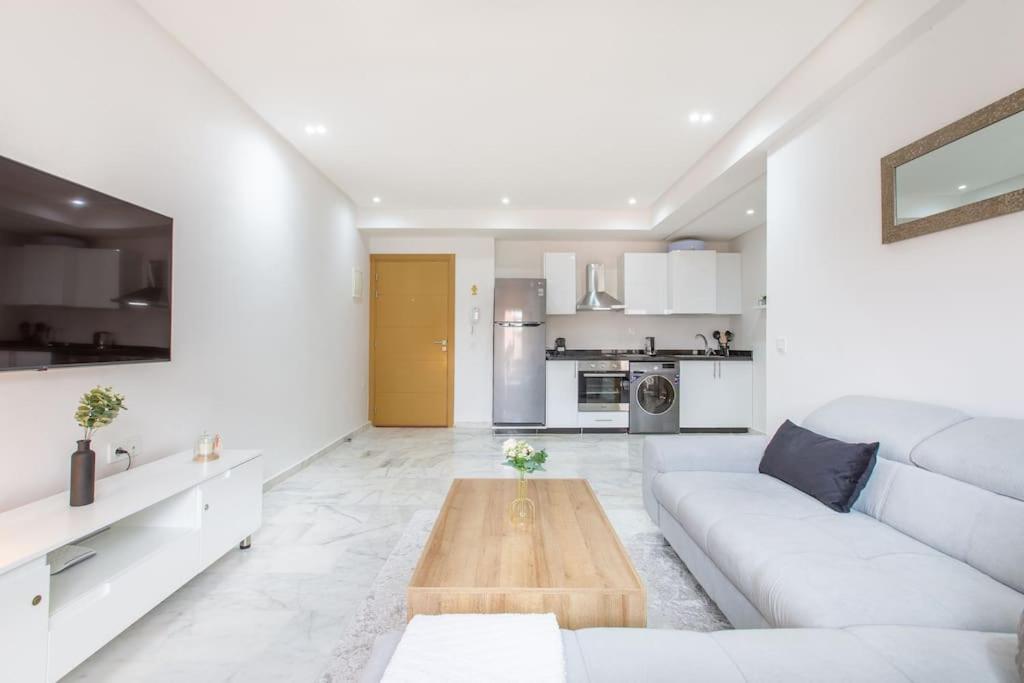 New! Gueliz , Modern , Terrasse Appartement